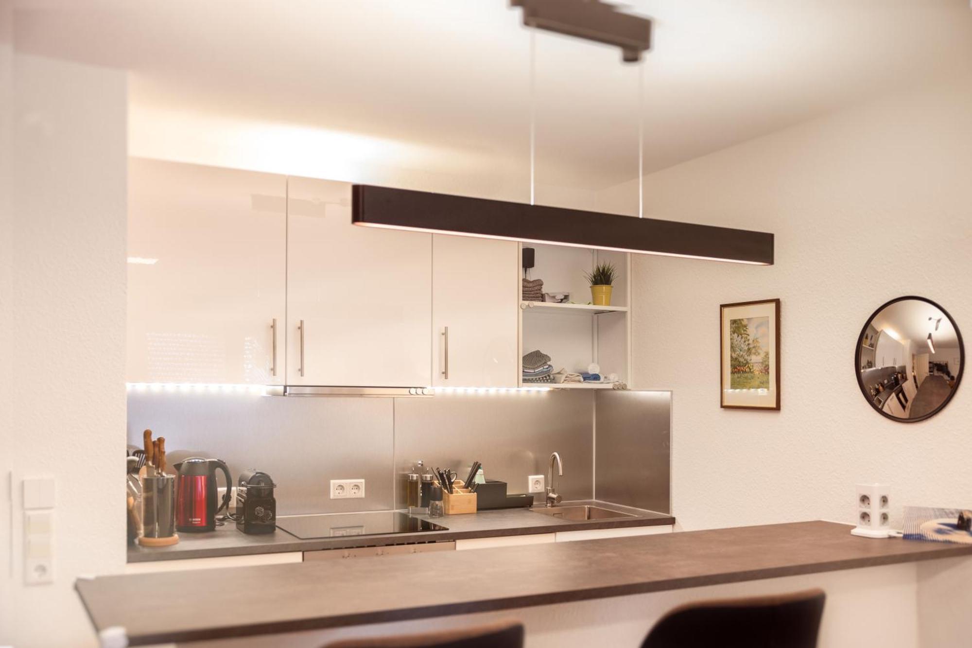 Hochwertig - Ruhig - Parkplatz - 15 Min Zur Messe Apartment