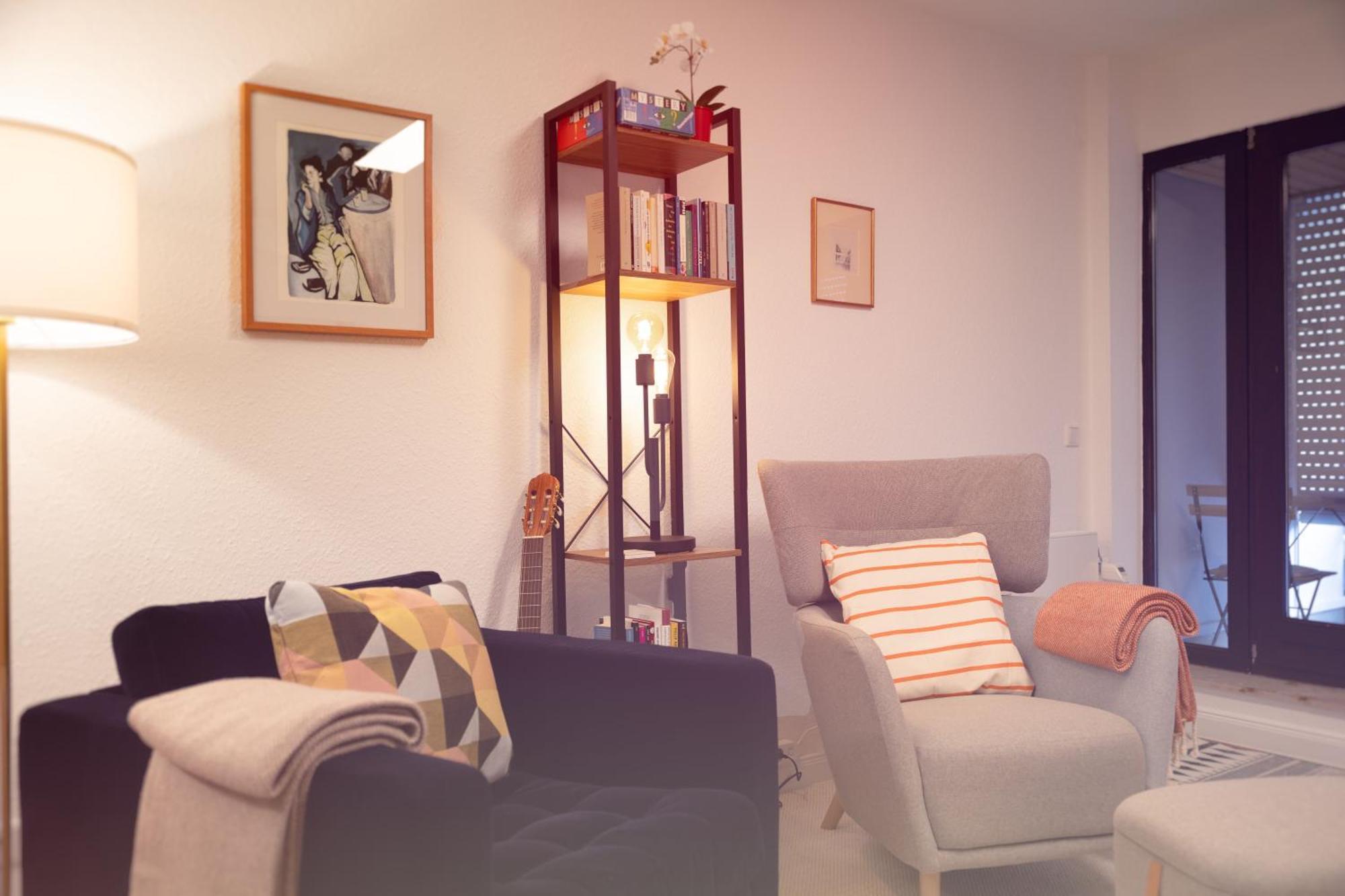 Apartment Hochwertig - Ruhig - Parkplatz - 15 Min Zur Messe *